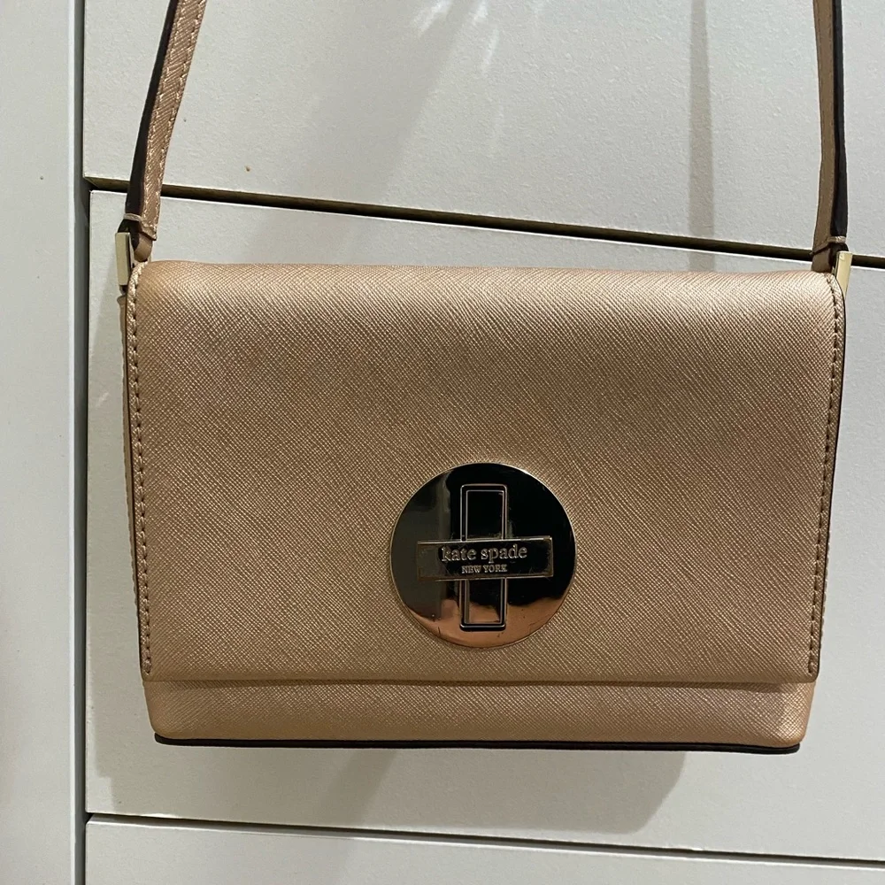Kate Spade Sally Newbury Lane Rose Gold Crossbody Bag - Picture 5 of 6
